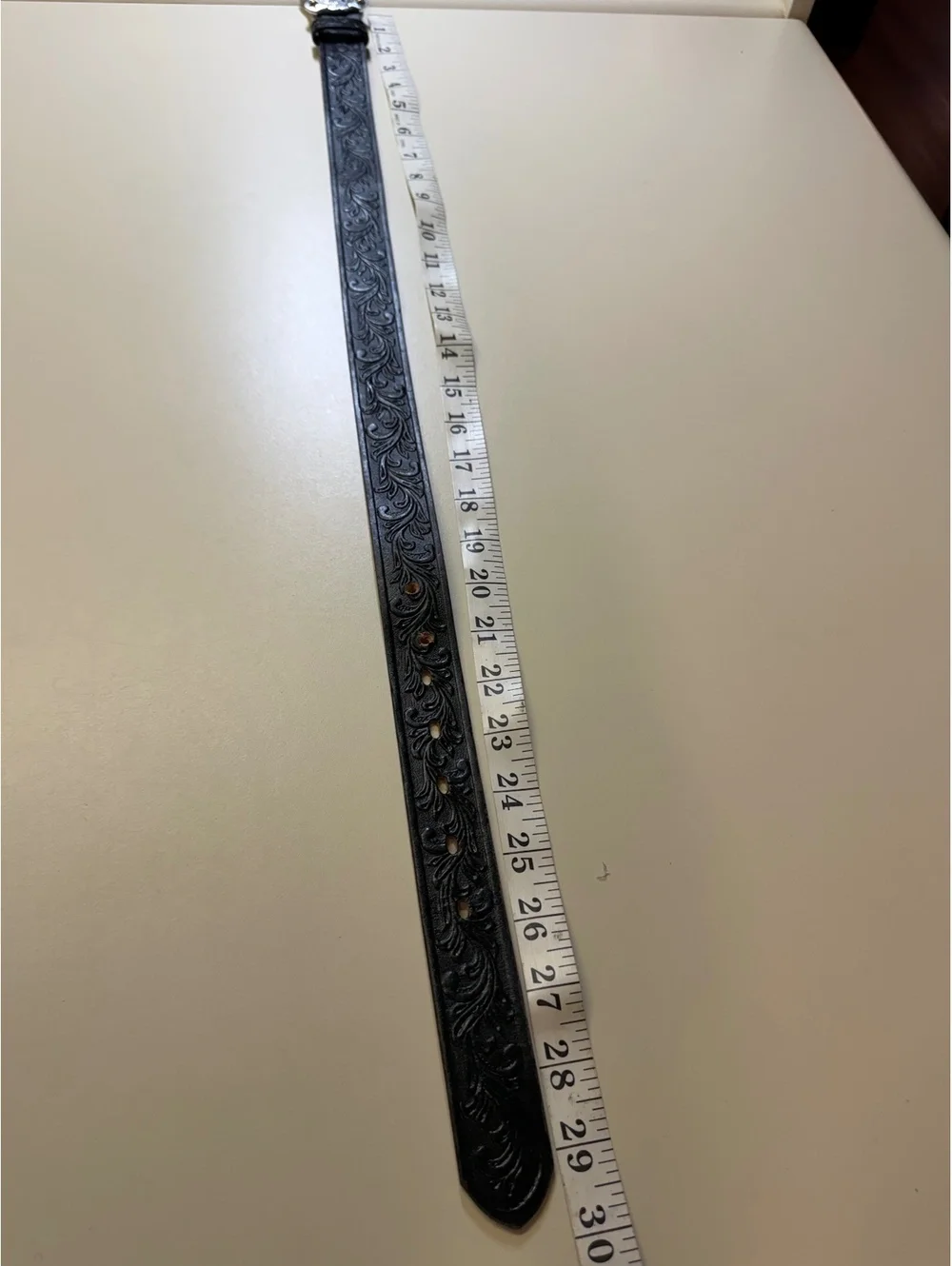 Tony Lama Black Leather Belt with Decorative Longhorn Buckle Boys Size 8